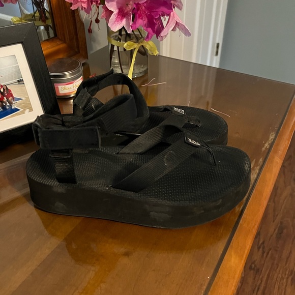 Platform Tevas - Picture 2 of 3